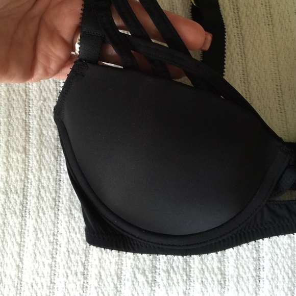 NWT 32 C Black Truth Or Dare Bra By Madonna - Picture 3 of 7